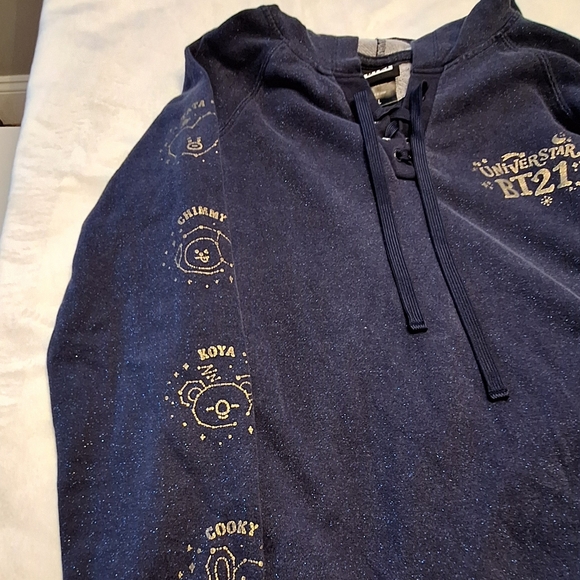 BTS BT21 - Navy Blue Glitter Hoodie - Picture 3 of 13